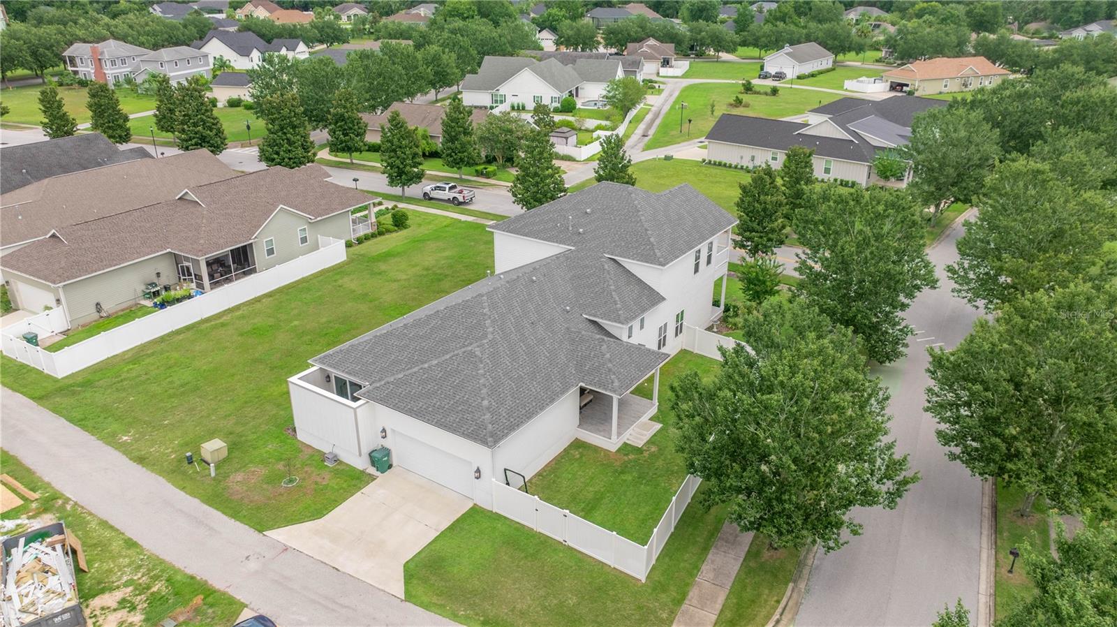 WOODFIELD XING - Residential