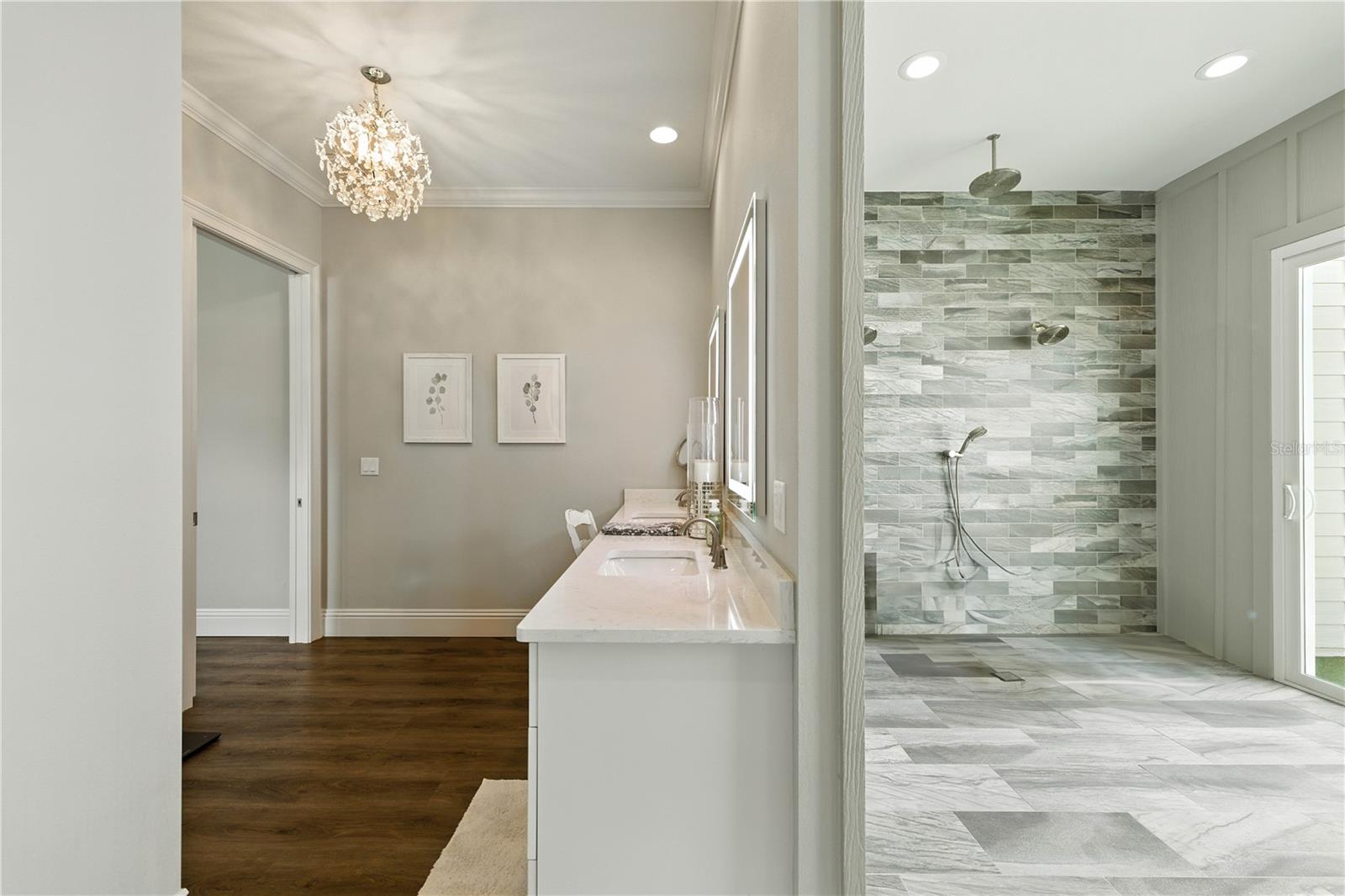 WOODFIELD XING - Residential