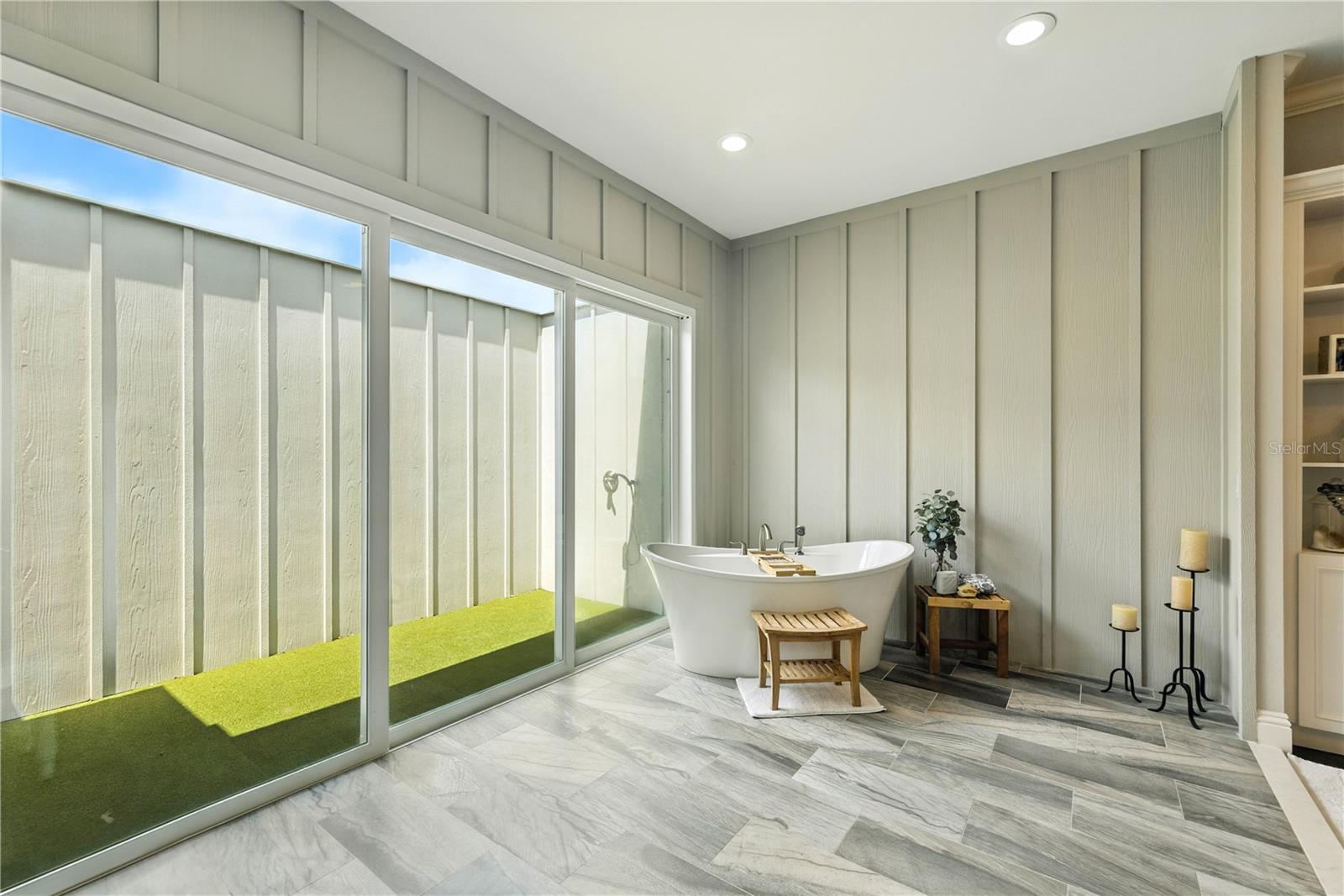 WOODFIELD XING - Residential