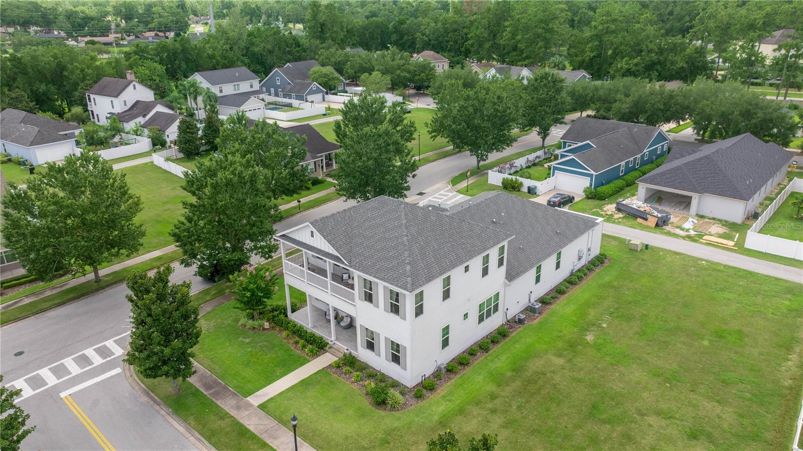 WOODFIELD XING - Residential