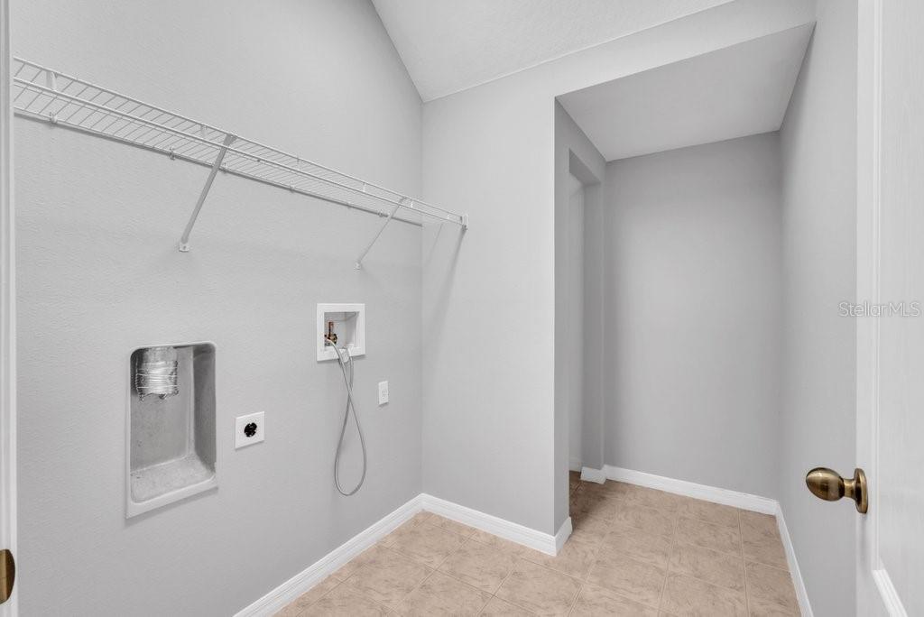 FISHHAWK RANCH PH 02 TR 12B - Residential