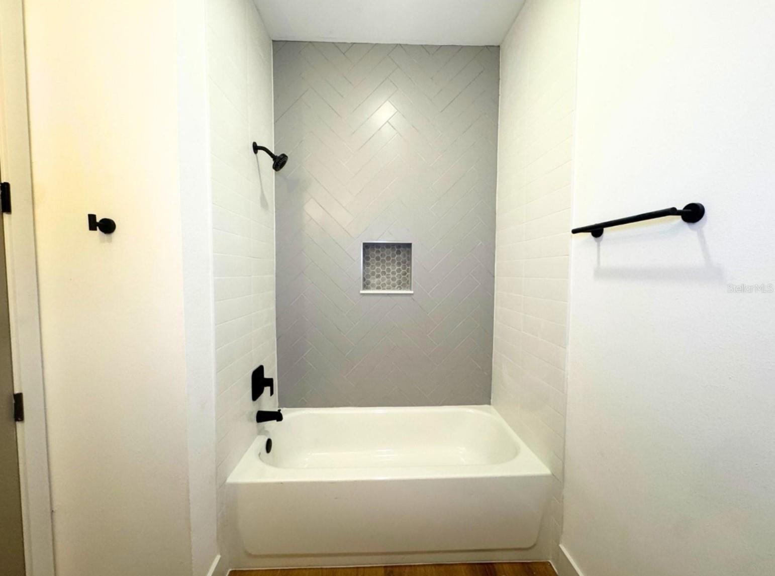 PORT MALABAR UNIT 32 - Residential Lease