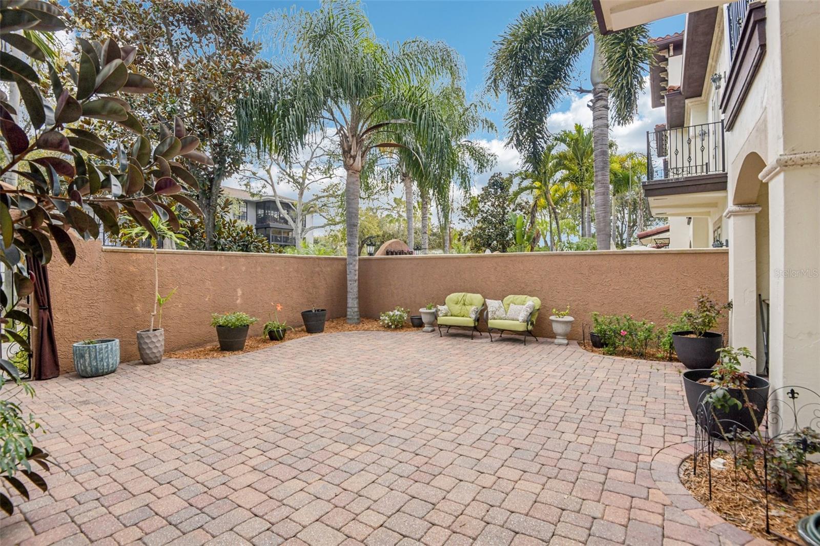 LA MADDALENA TWNHMS - Residential