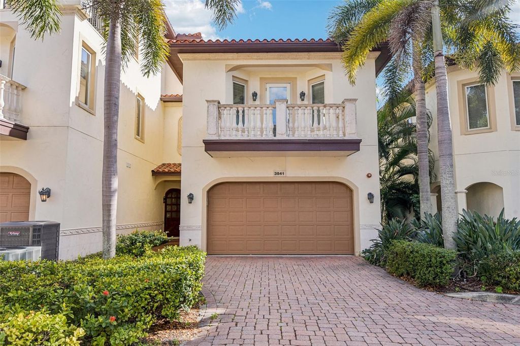 Photo of 3841 W Azeele Street, Tampa, FL 33609 (MLS # TB8479558)