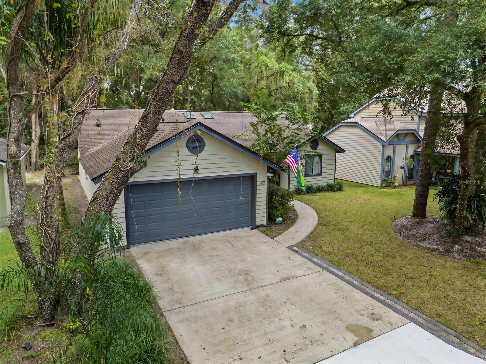 893 E TIMBERLAND TRAIL
