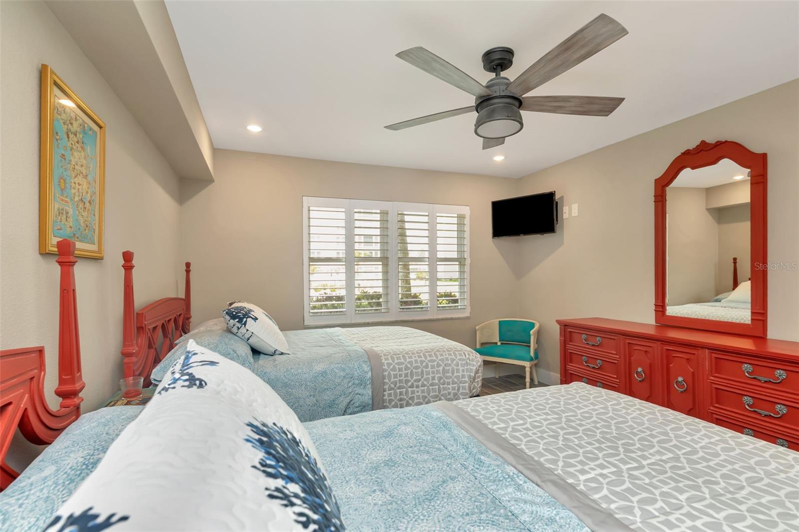 EDGEWATER ARMS 1ST CONDO - Residential