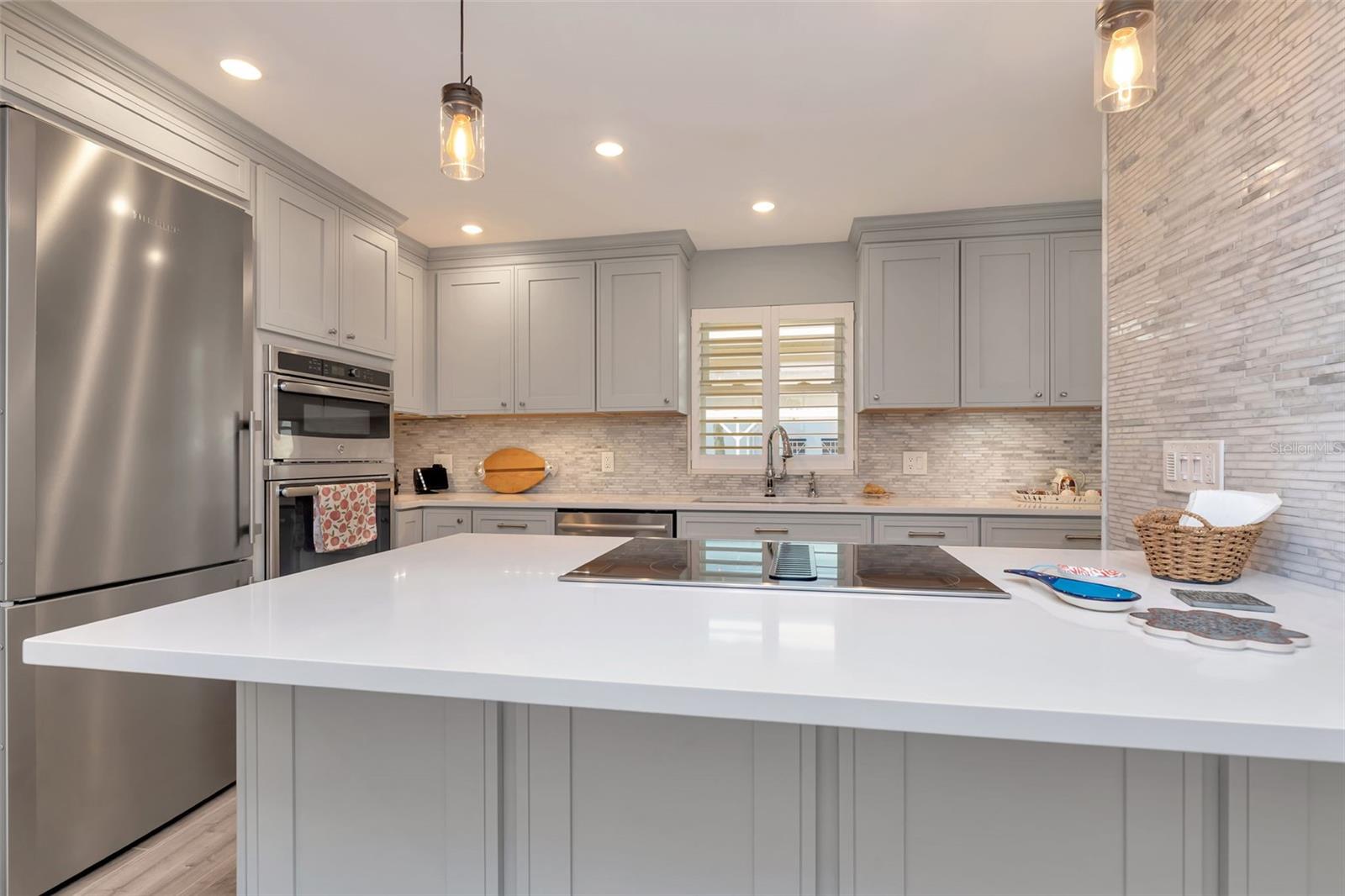 EDGEWATER ARMS 1ST CONDO - Residential