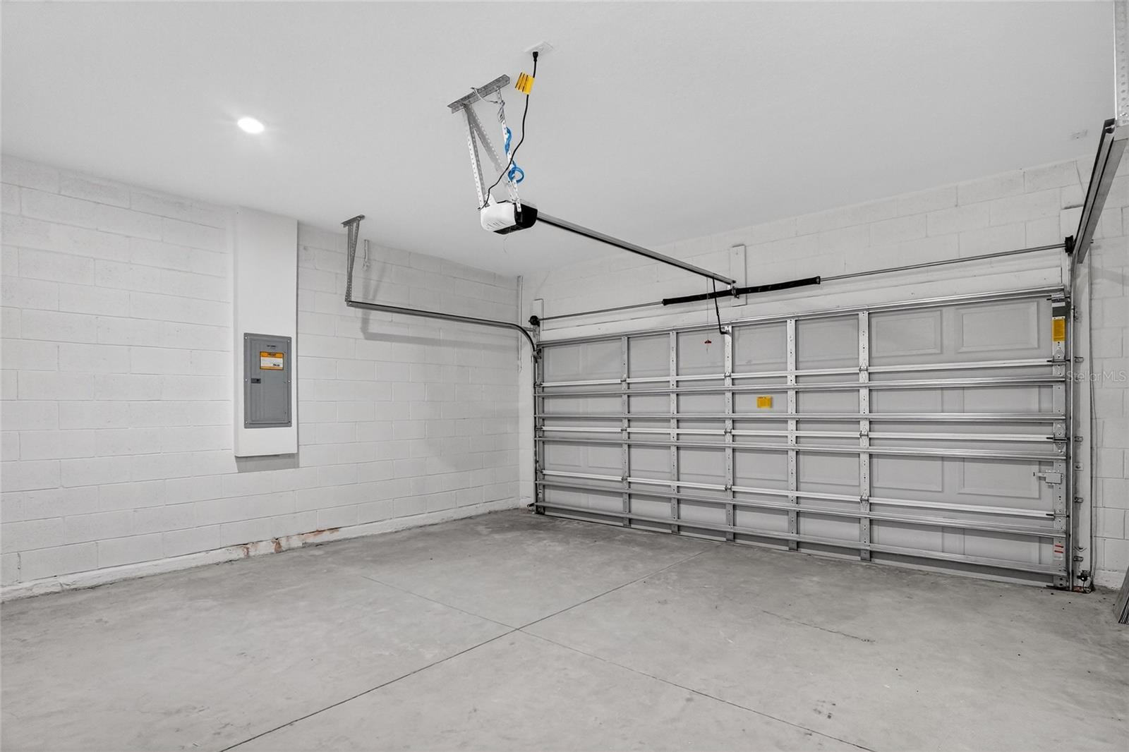 CITRUS SPGS UNIT 13 - Residential