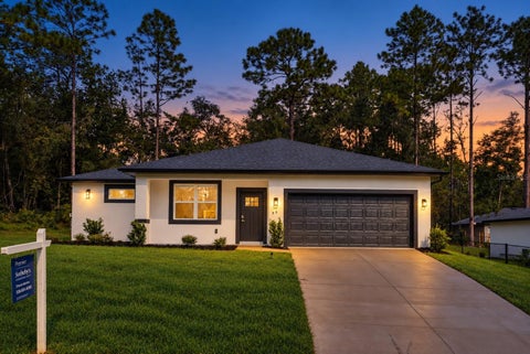 99 W Goldcoast Place, Dunnellon, FL 34434