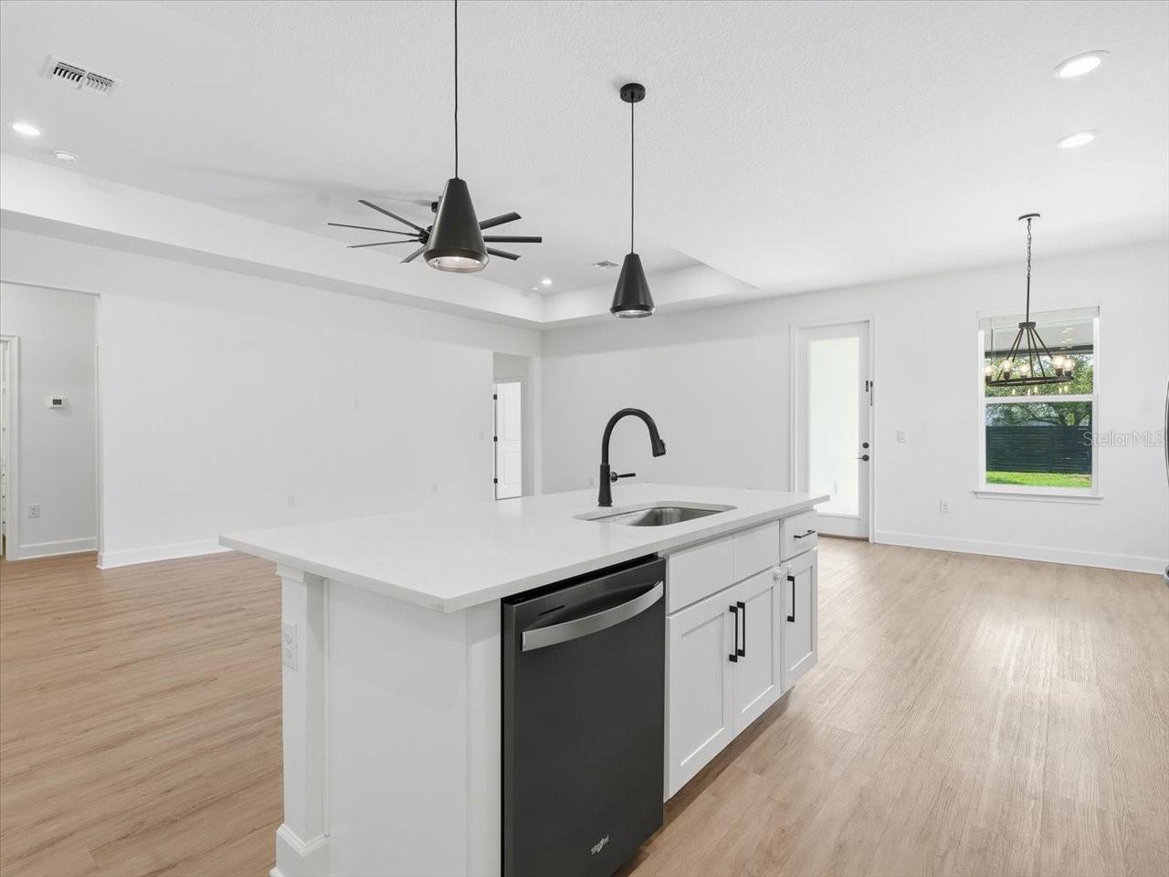 SPRING HILL - Residential