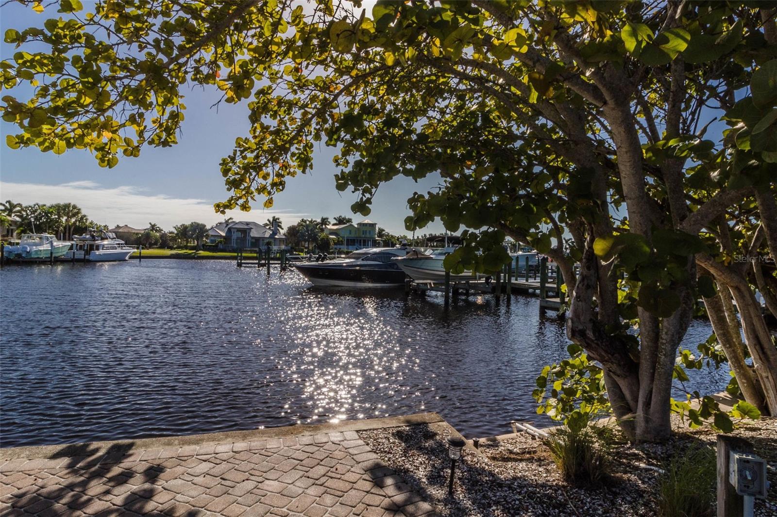 GRASSY POINT ESTATES - Land