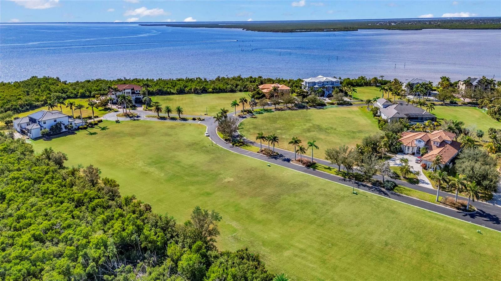 GRASSY POINT ESTATES - Land