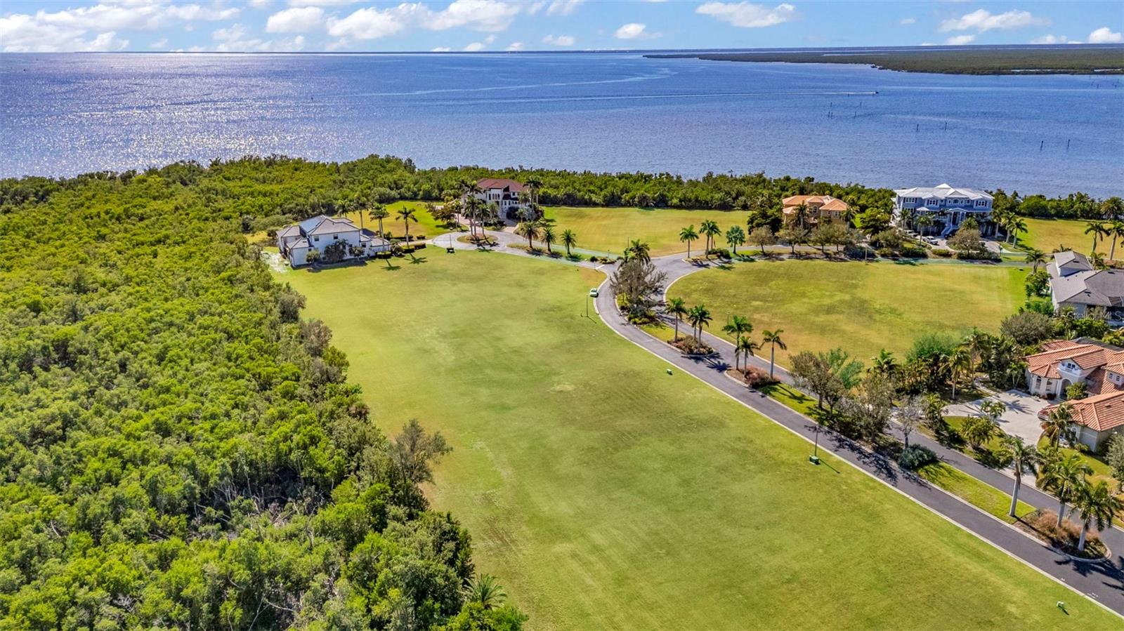 GRASSY POINT ESTATES - Land