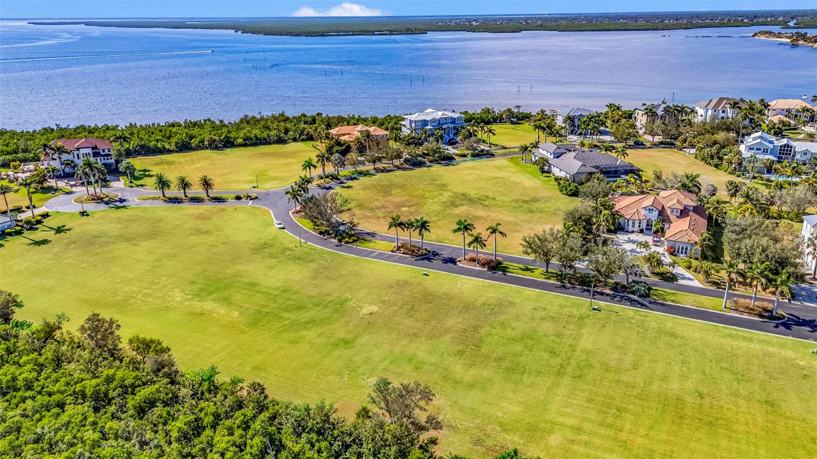 GRASSY POINT ESTATES - Land