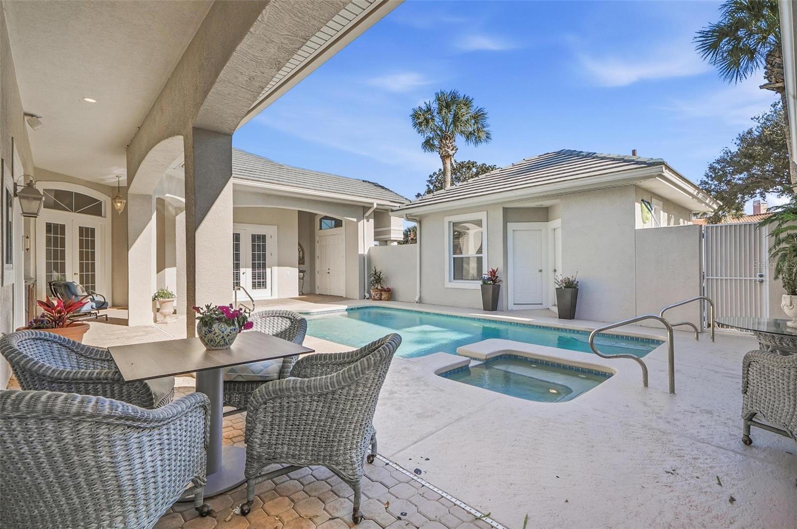 HAMMOCK DUNES - Residential