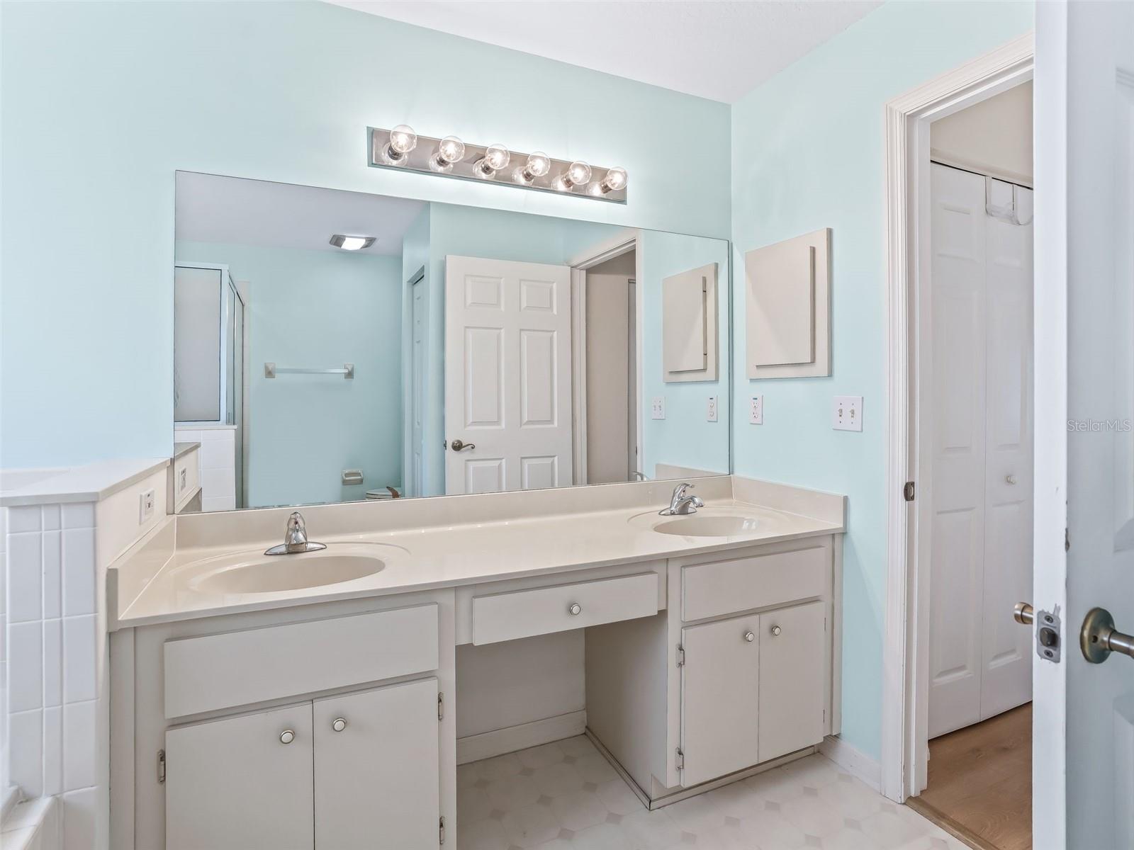 STONECREST - Residential