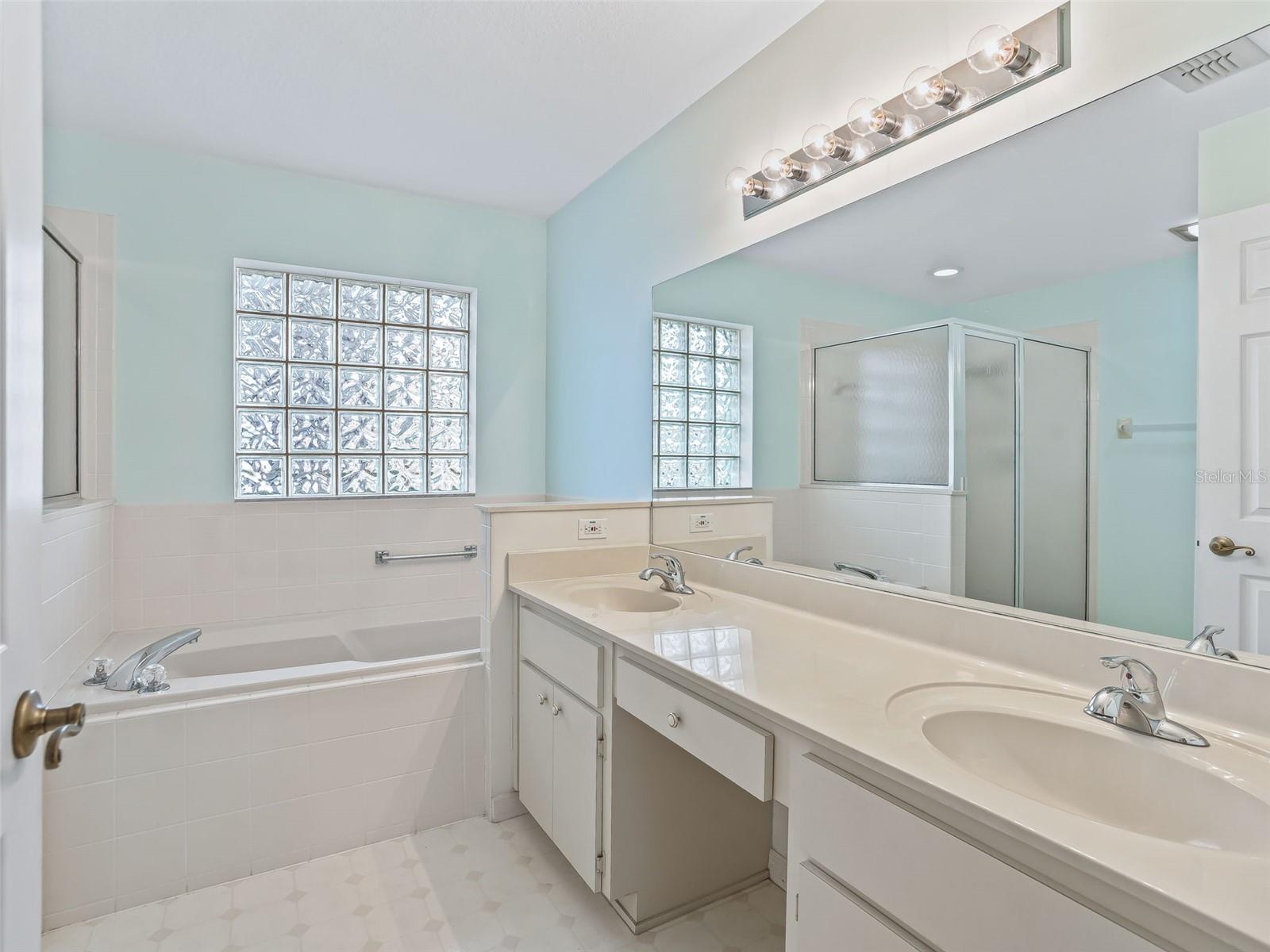 STONECREST - Residential