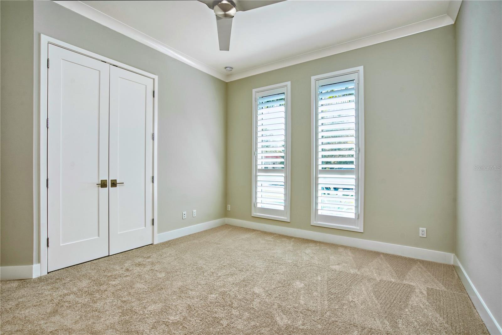 SARA SANDS - Residential