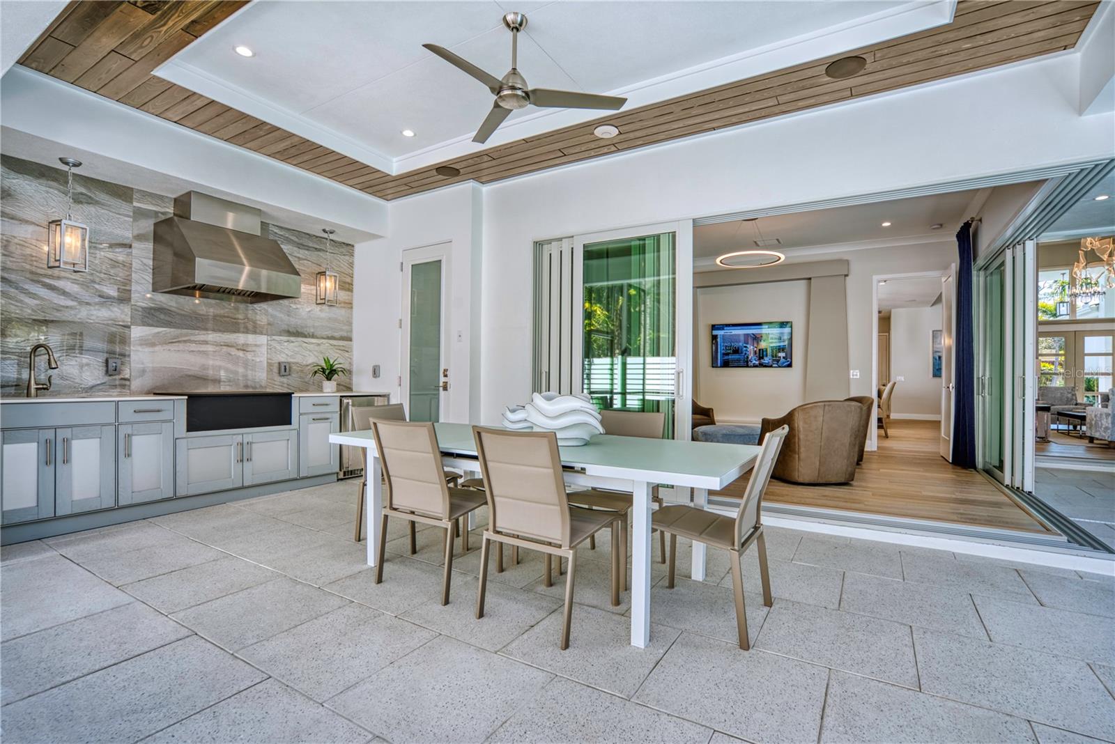 SARA SANDS - Residential