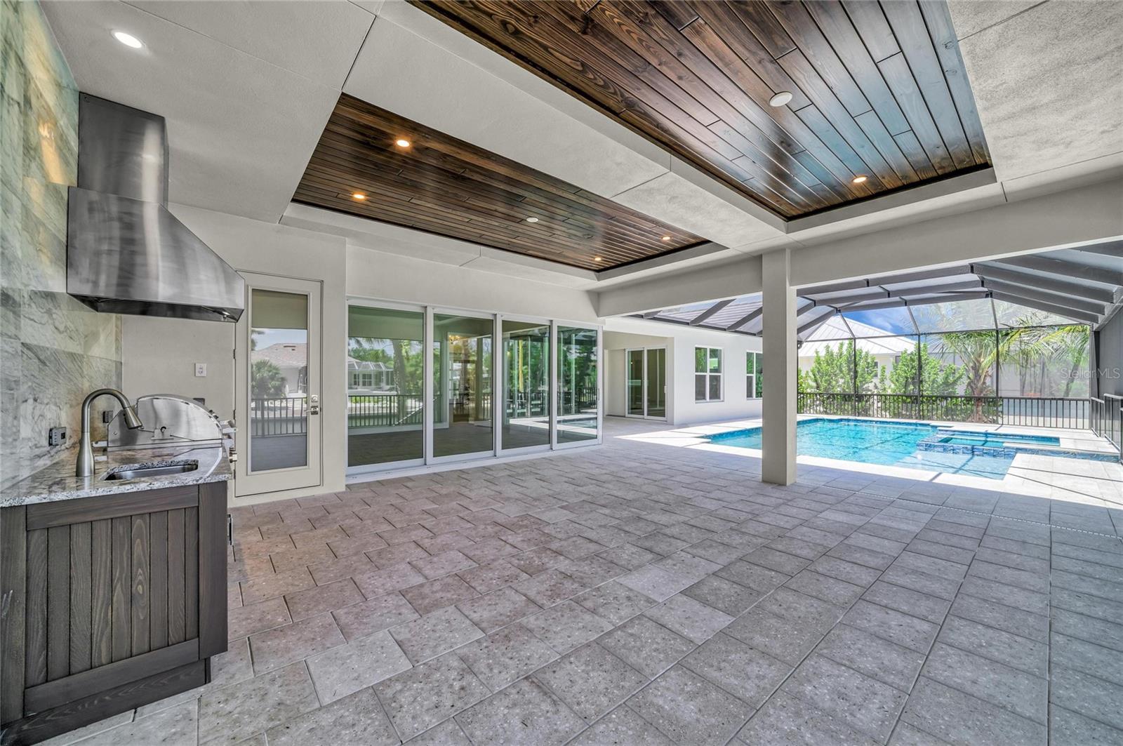 SARA SANDS - Residential