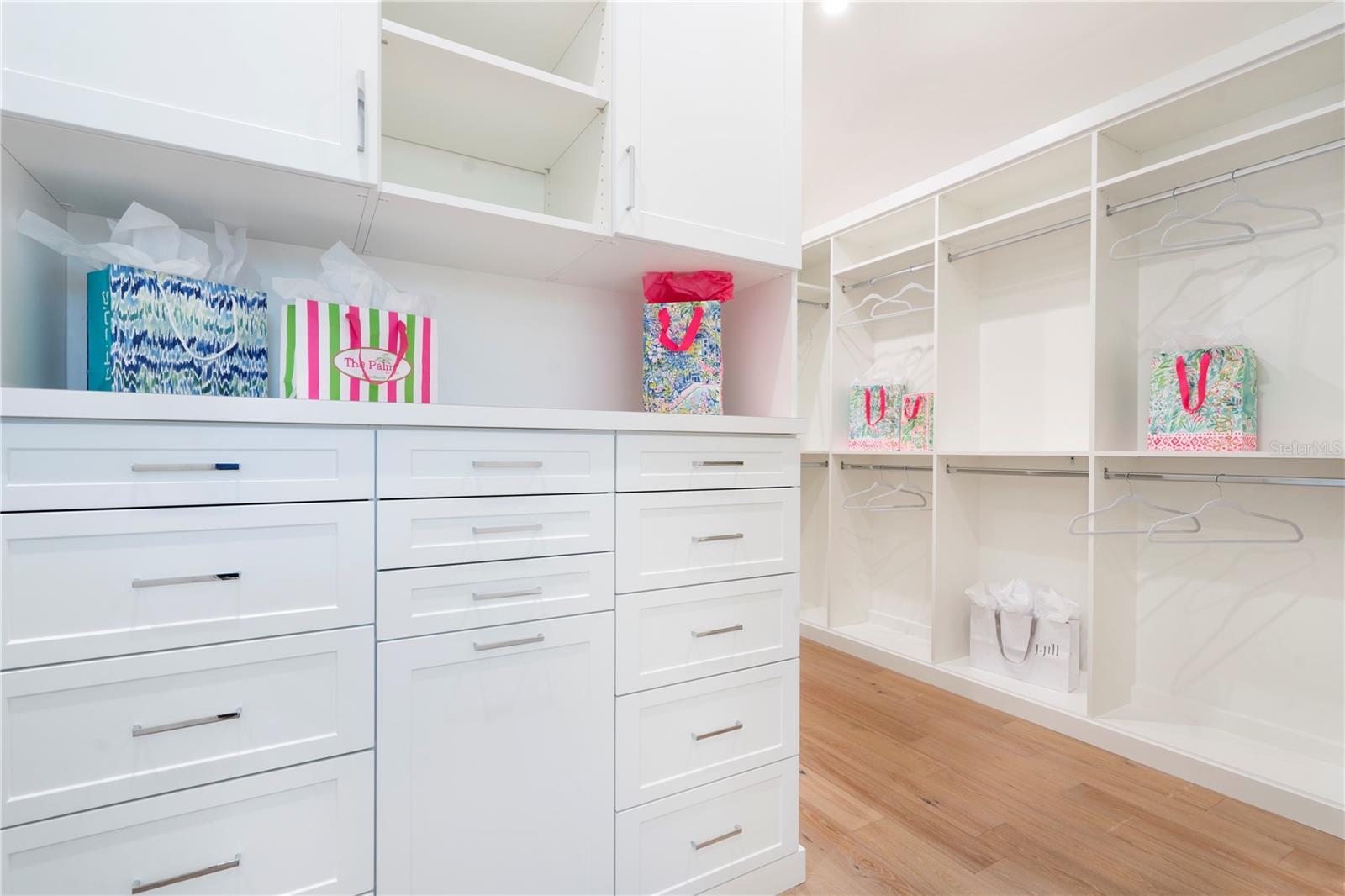 SARA SANDS - Residential