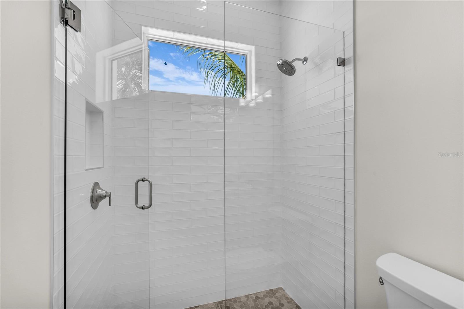 SARA SANDS - Residential