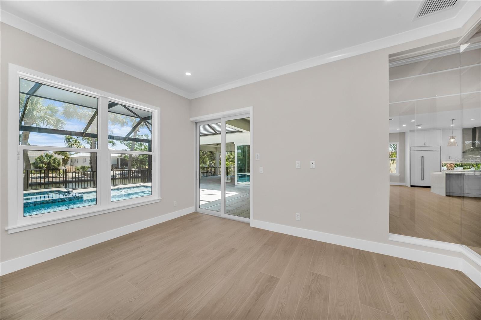 SARA SANDS - Residential
