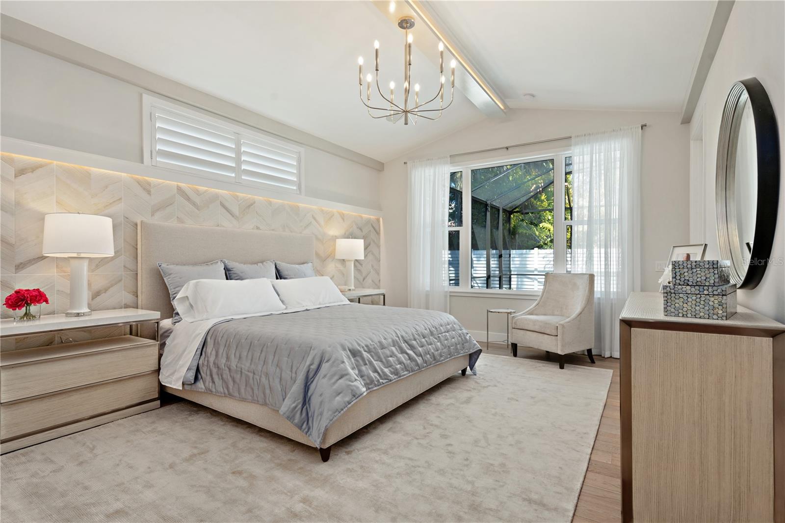 SARA SANDS - Residential