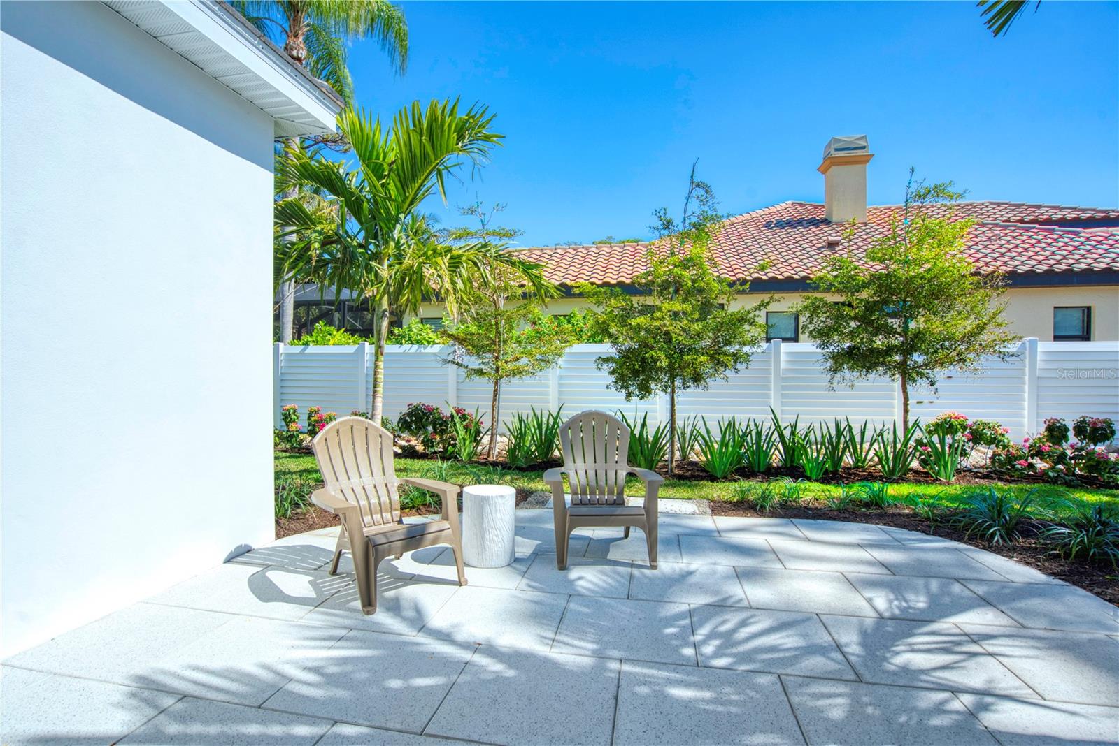 SARA SANDS - Residential