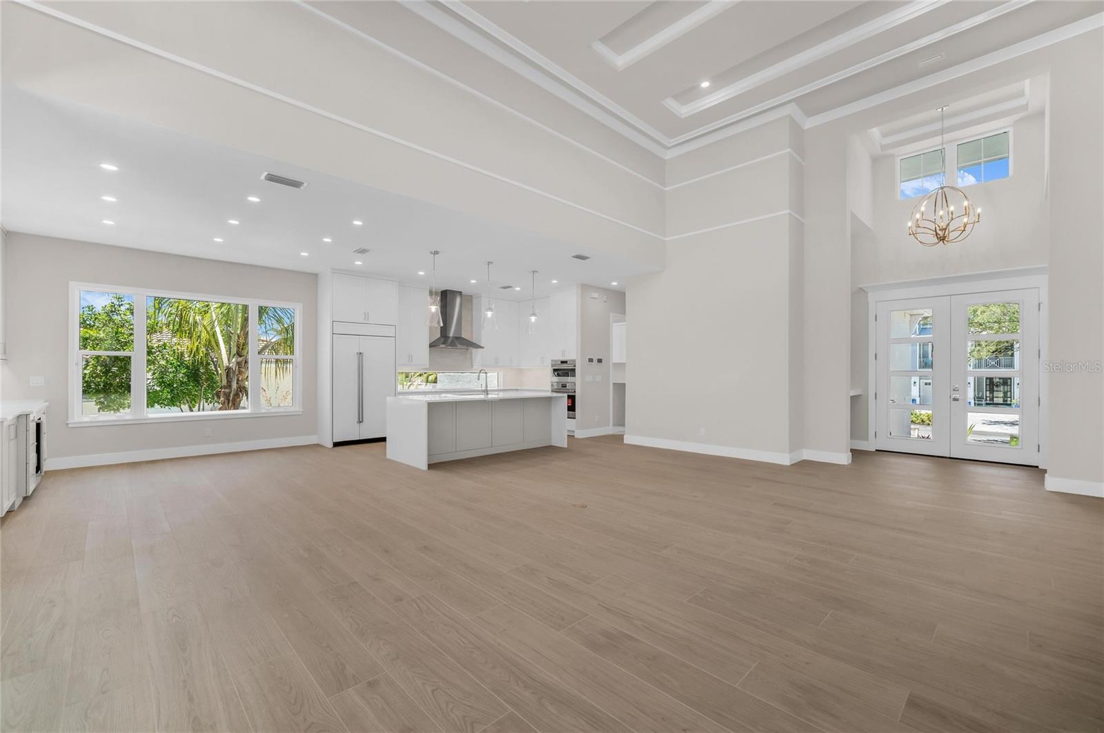 SARA SANDS - Residential