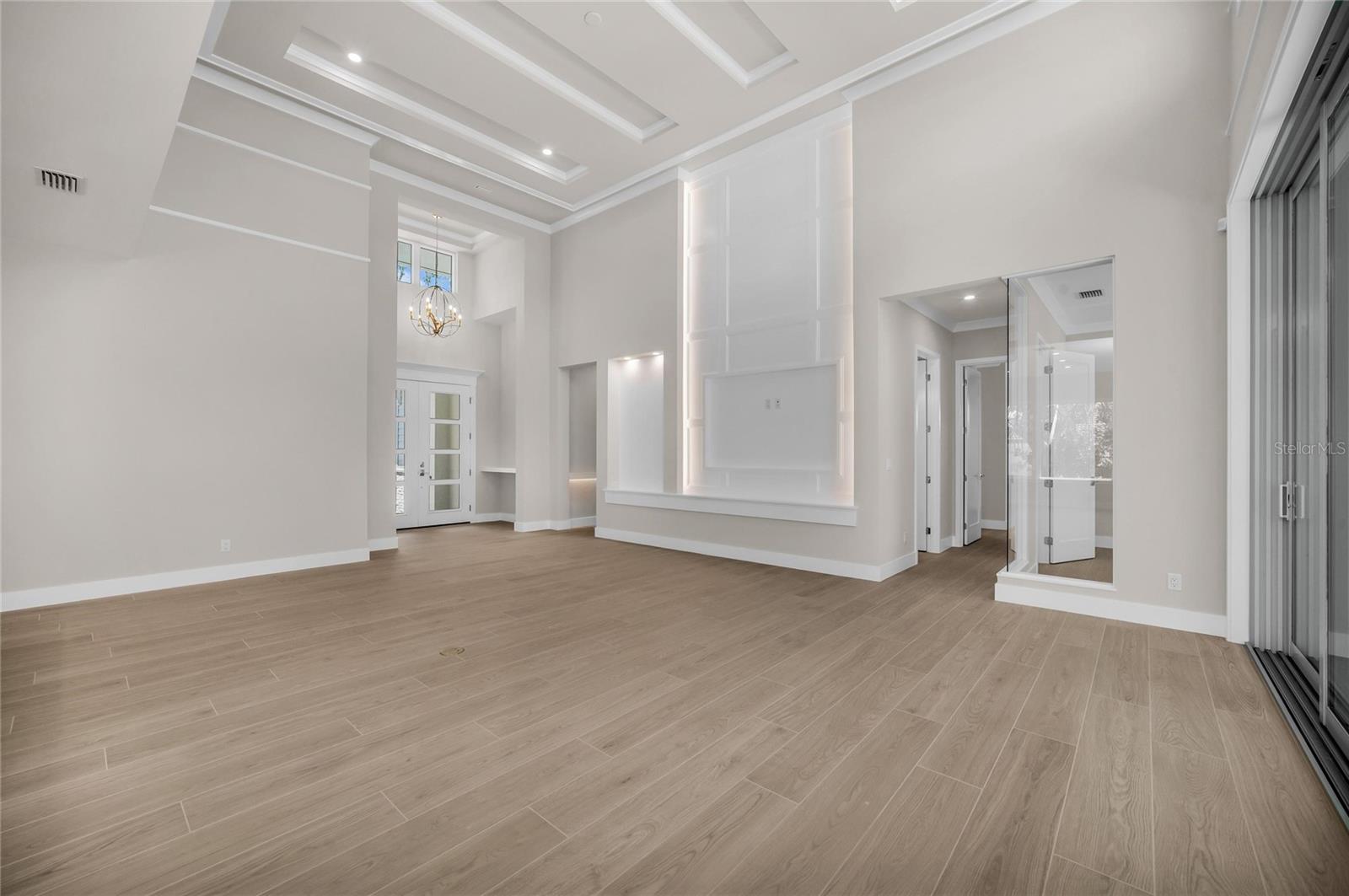 SARA SANDS - Residential