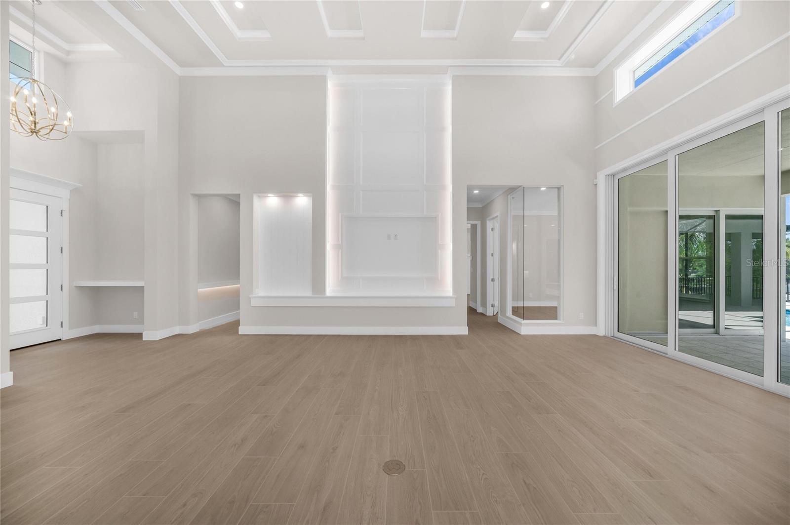 SARA SANDS - Residential