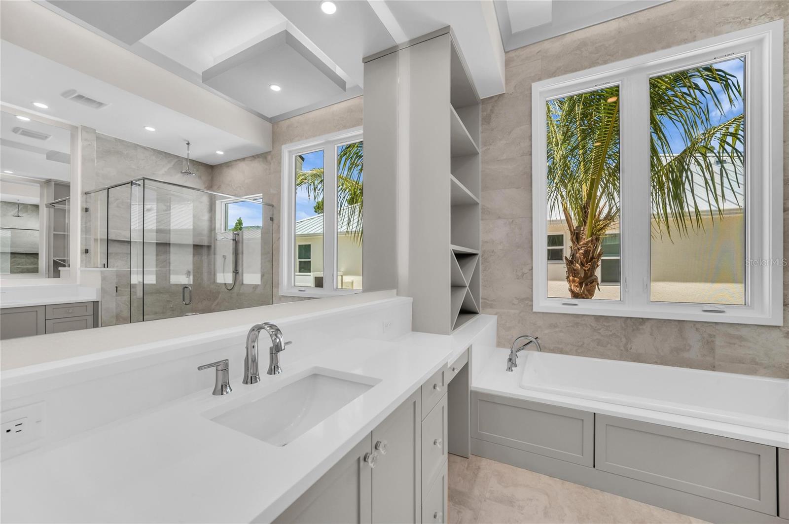 SARA SANDS - Residential