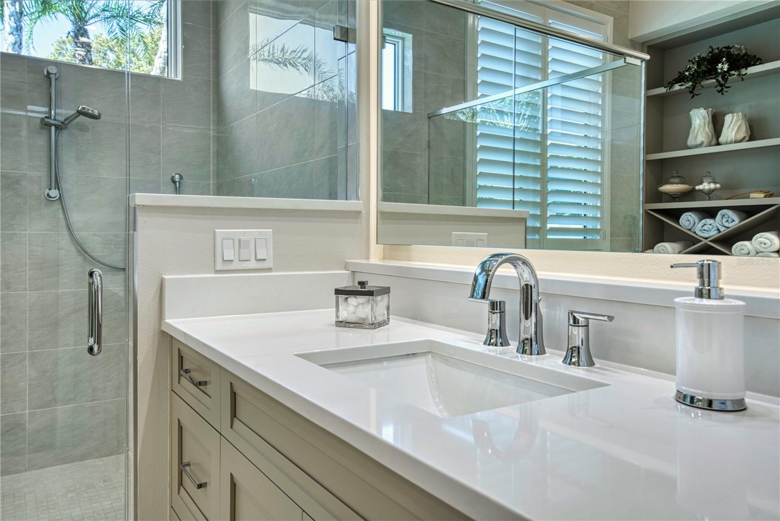 SARA SANDS - Residential