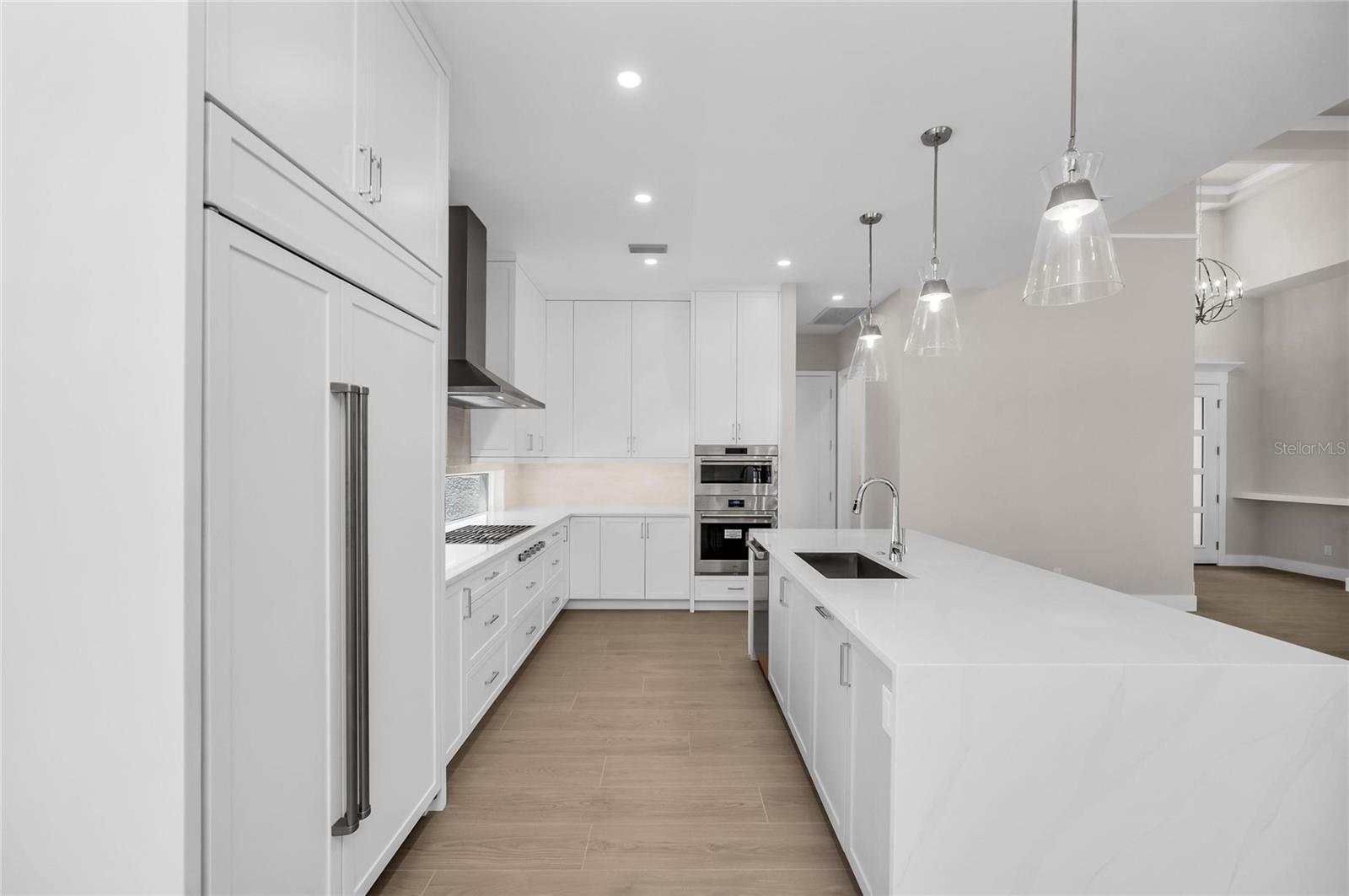 SARA SANDS - Residential