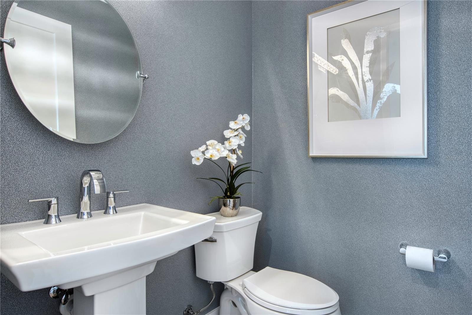 SARA SANDS - Residential