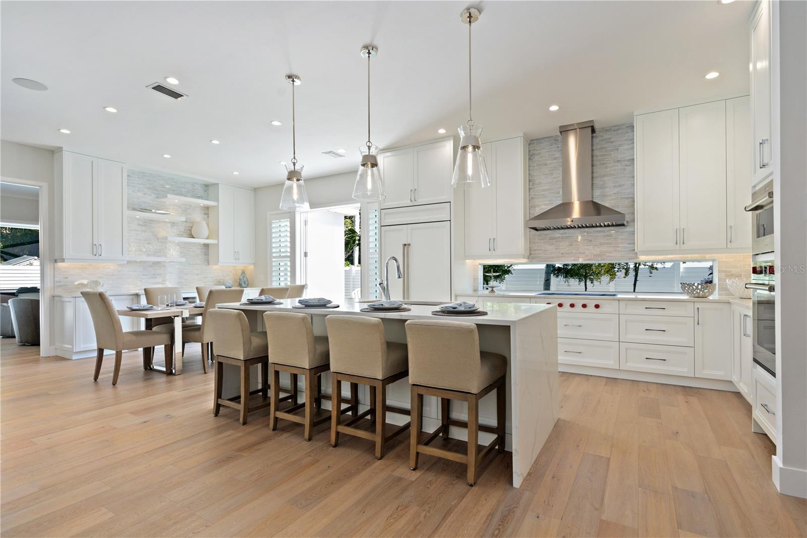 SARA SANDS - Residential