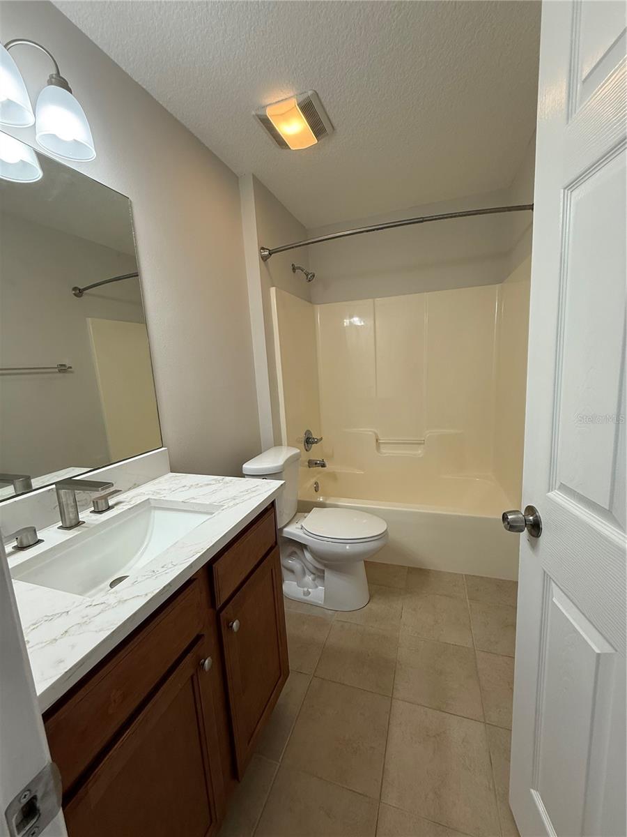 TRIANGLE PARK - Residential