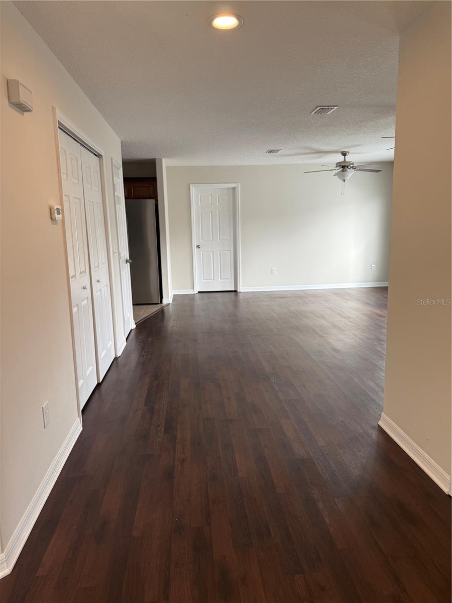 TRIANGLE PARK - Residential