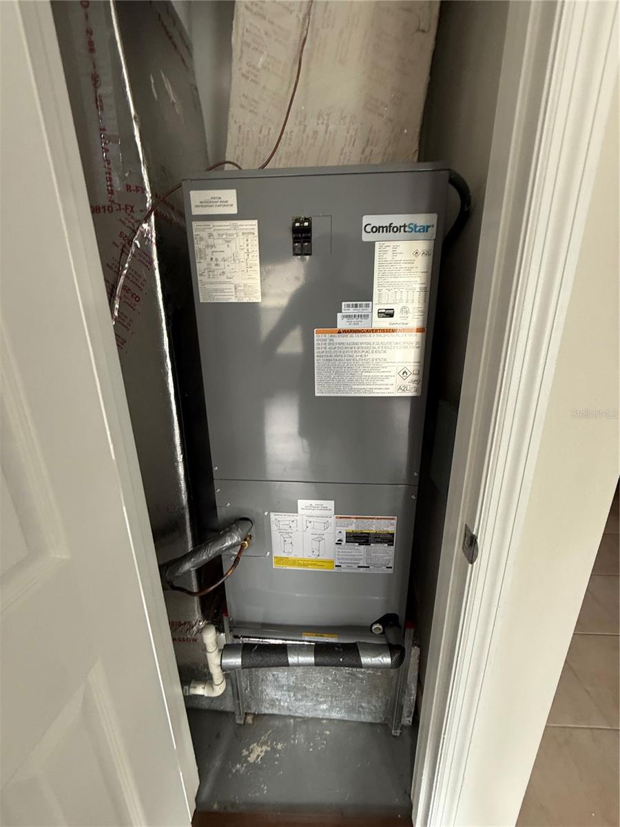 TRIANGLE PARK - Residential