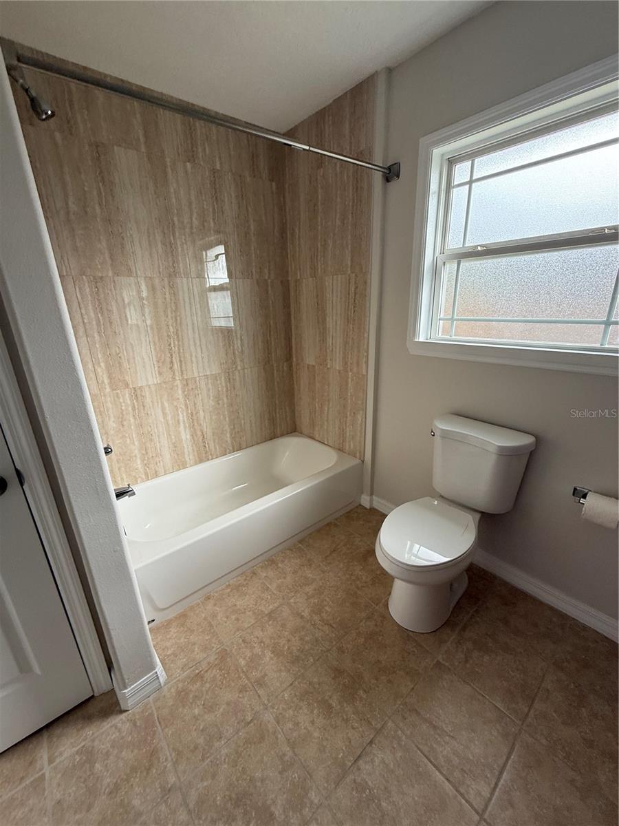 TRIANGLE PARK - Residential