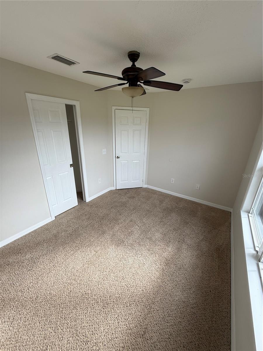 TRIANGLE PARK - Residential