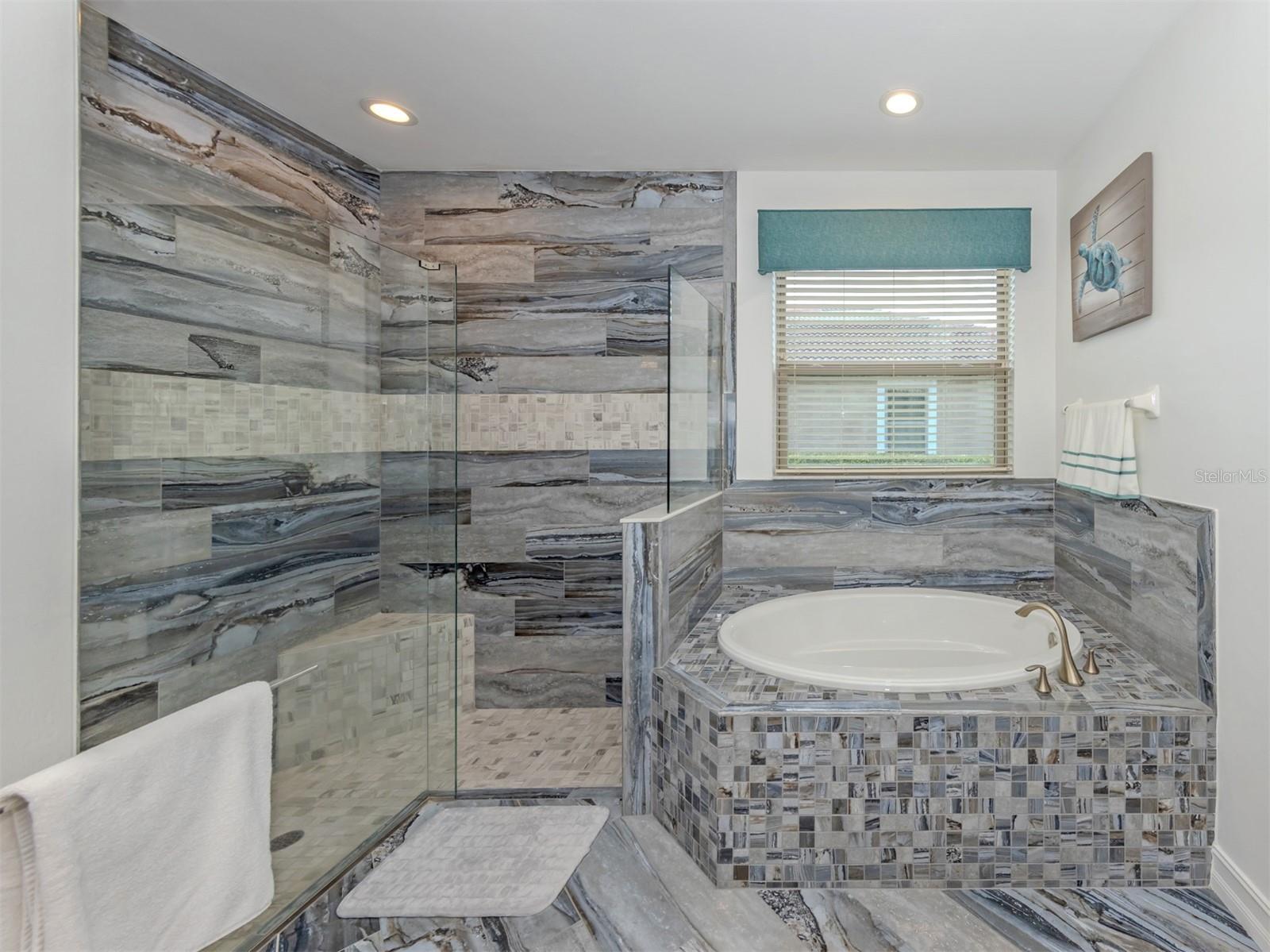 TOSCANA ISLES UN 1 - Residential