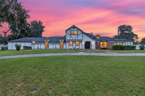 Photo of 12603 Lake Hills Drive, Riverview, FL 33569 (MLS # TB8551011)