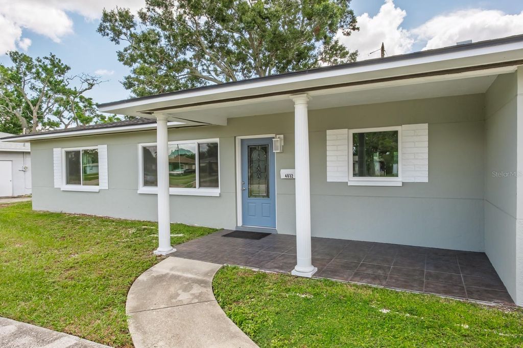 Photo of 4032 22nd Avenue N, St Petersburg, FL 33713 (MLS # TB8436366)