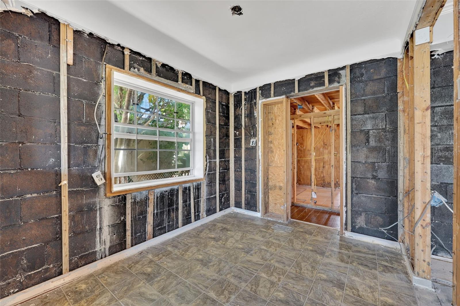 SURFSIDE SUB 4 - Residential