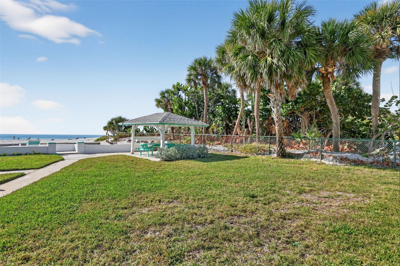 SURFSIDE SUB 4 - Residential