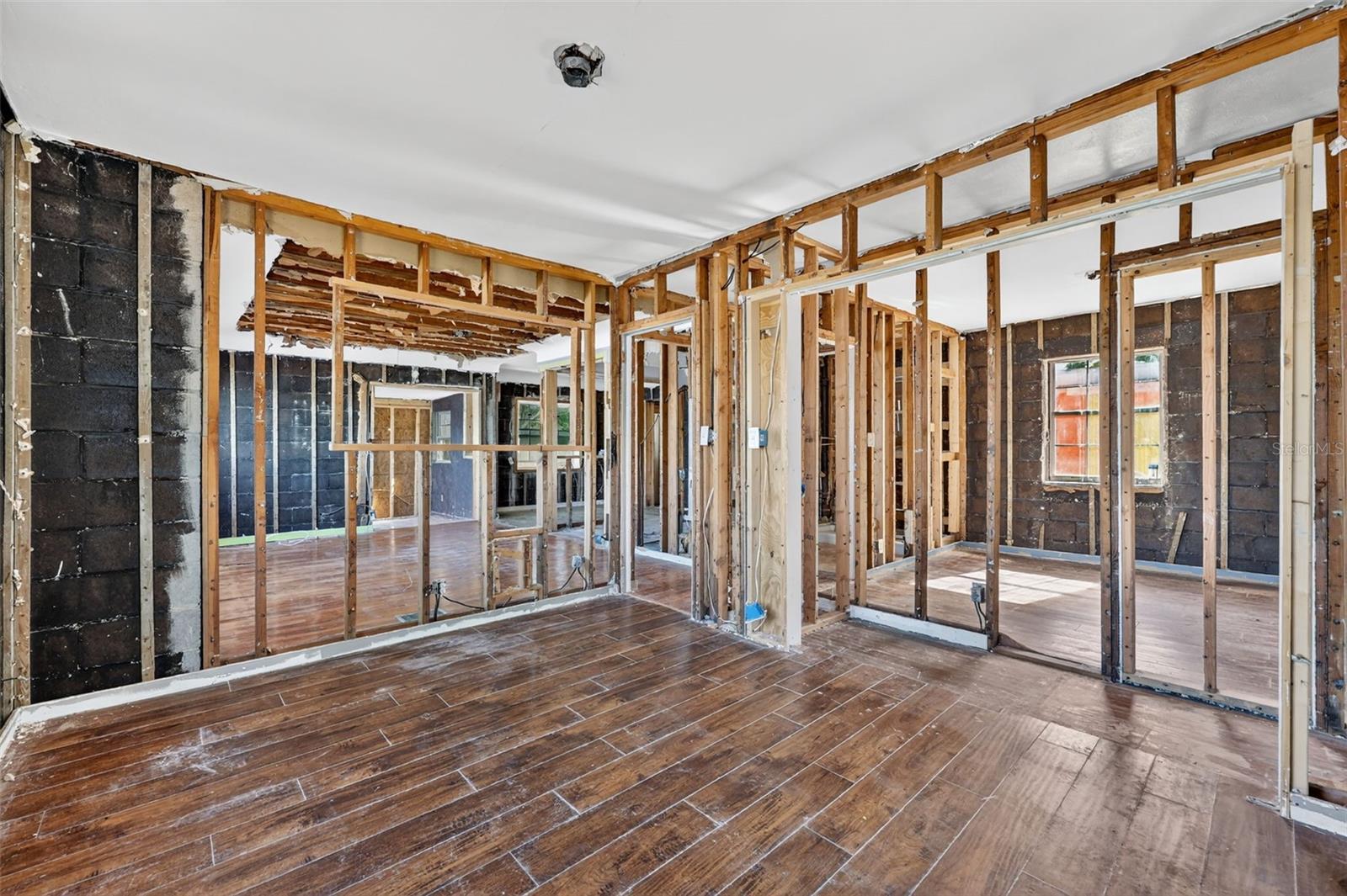 SURFSIDE SUB 4 - Residential