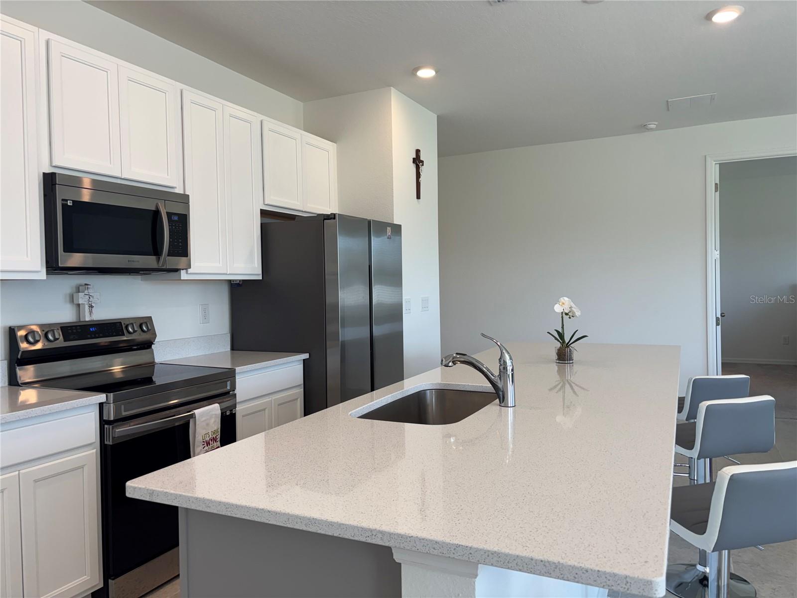 HAMPTON OAKS - Residential