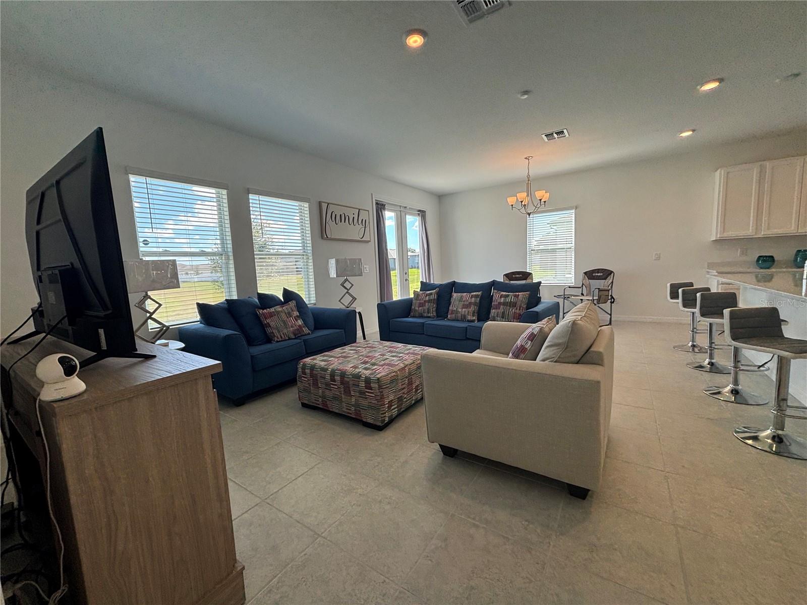 1625 HILL PARK DRIVE